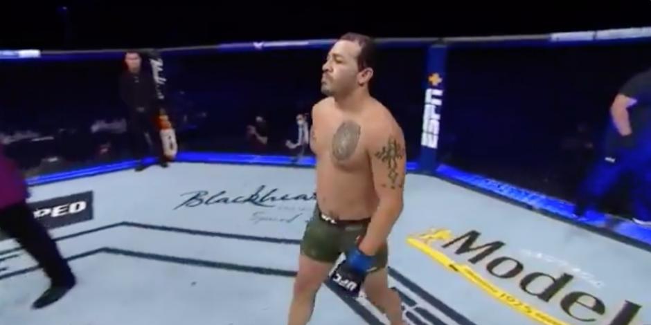 Mexicano Irwin Rivera debuta con derrota en UFC (VIDEO)