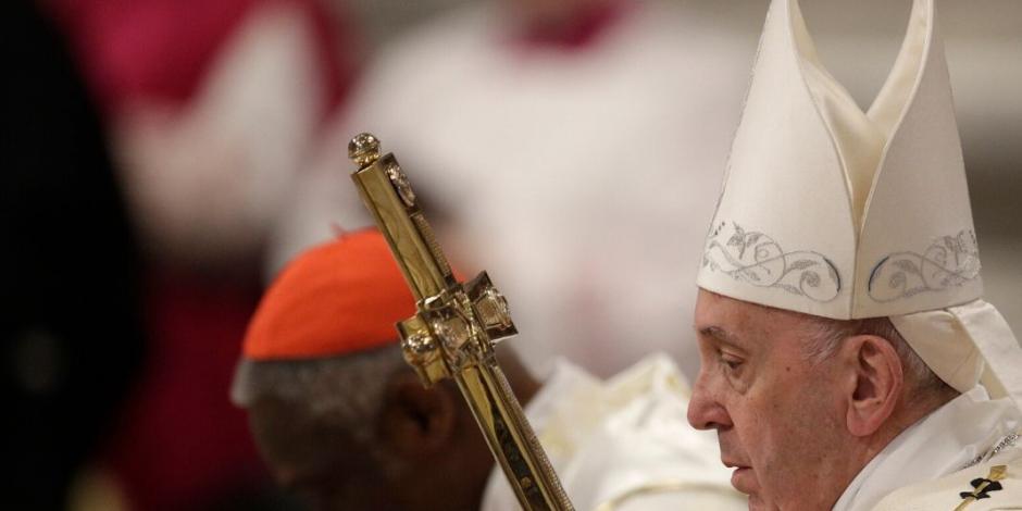Papa Francisco equipara violencia hacia mujeres con profanar a Dios