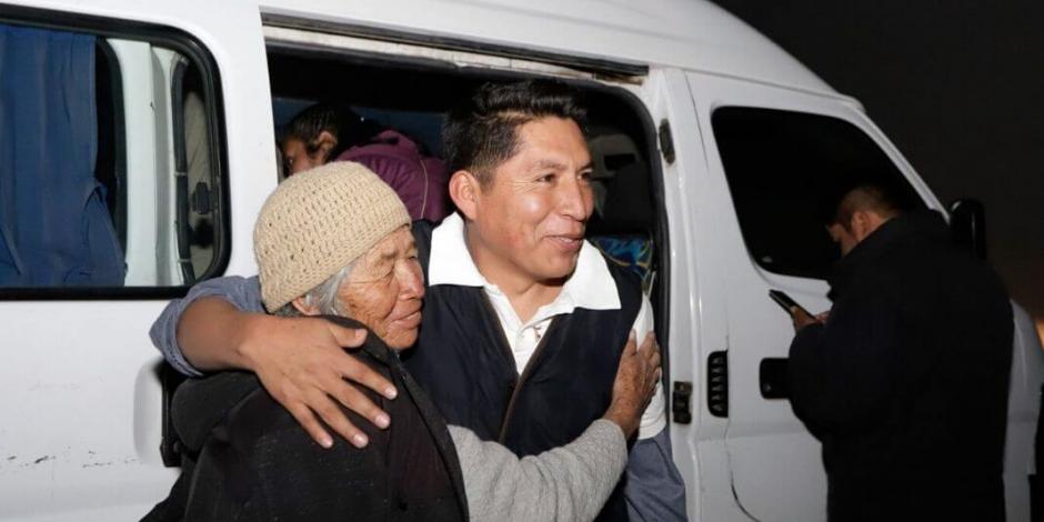 AMLO celebra liberación del activista Miguel López, en Puebla