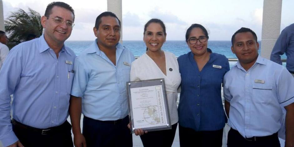 Renueva Playa Cancún certificación de limpia y sustentable