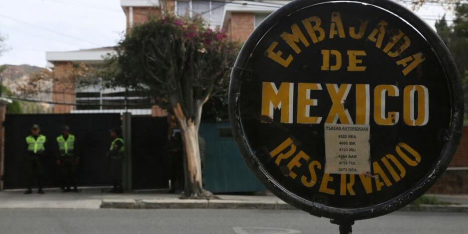 México no va a entregar a funcionarios asilados en embajada en Bolivia
