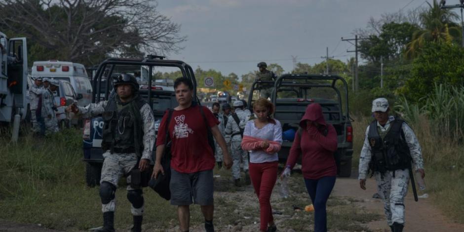 Frena Guardia Nacional a migrantes que cruzaron el Río Suchiate