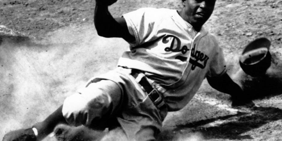 ¿Quién es Jackie Robinson, el primer afroamericano que jugó en MLB hace 73 años?