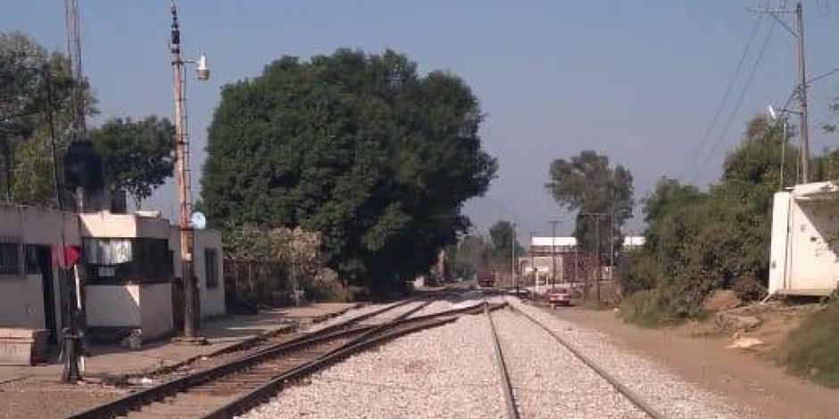Sin uso de la fuerza, GN retira bloqueo de CNTE en vías férreas de Uruapan