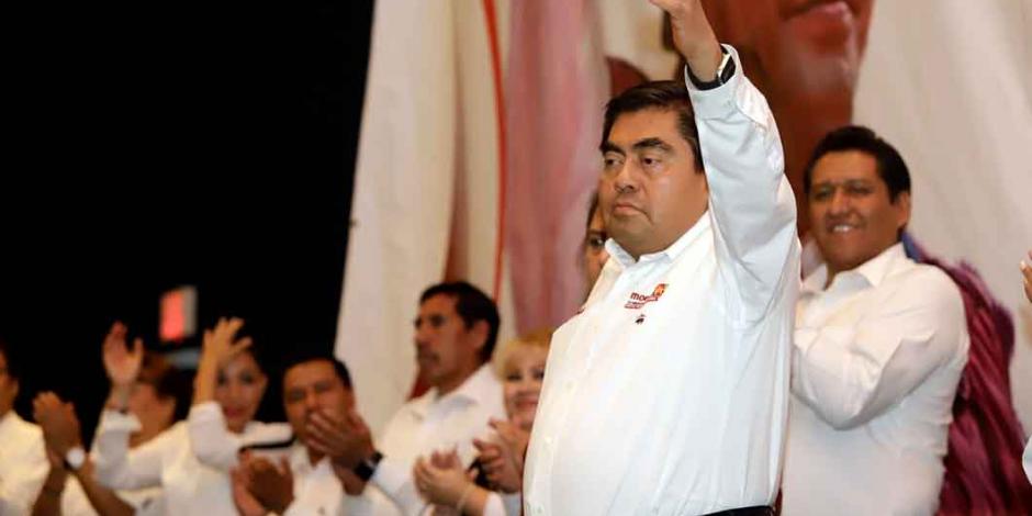 Funcionarios de Puebla piden a Barbosa no tomar control de SP