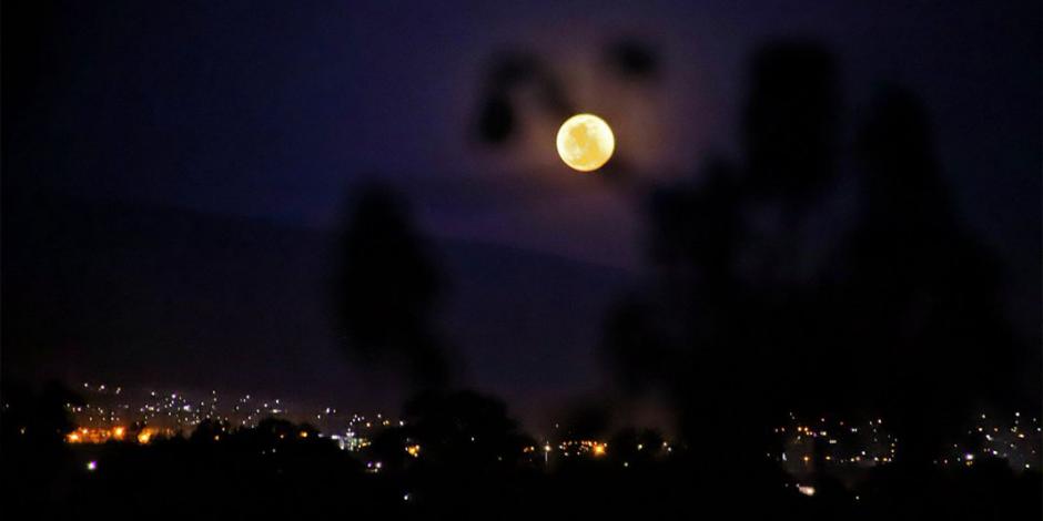 Así se ve la Luna del Lobo, la primera del 2020 (FOTOS)
