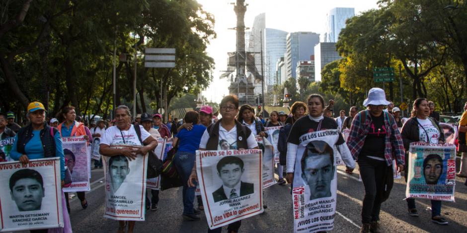 Anuncian caravana a CDMX en memoria de los 43 jóvenes de Ayotzinapa
