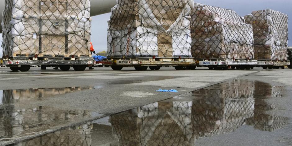 Por defectuosos, EU prohibe importación de cubrebocas chinos