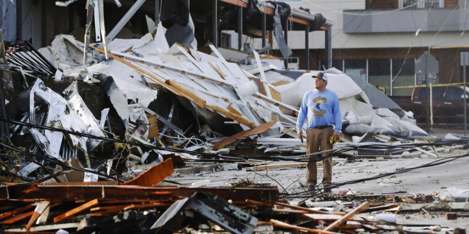 Tornados que azotaron a Tennessee dejan 22 muertos