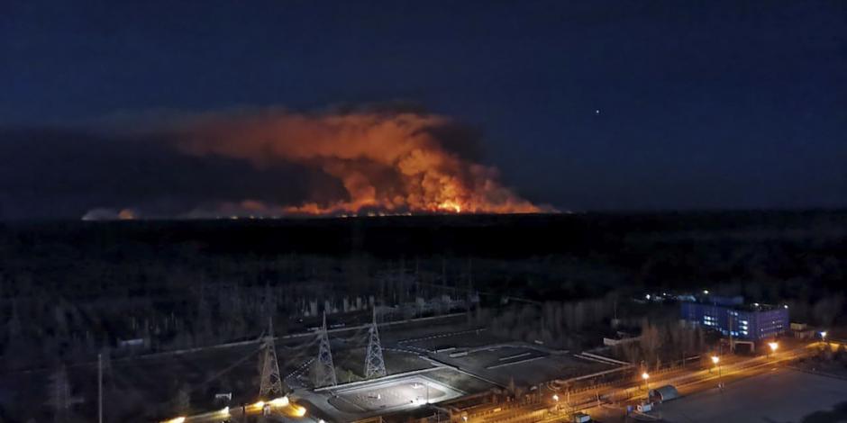 Incendio eleva riesgo de radiación en Chernóbil