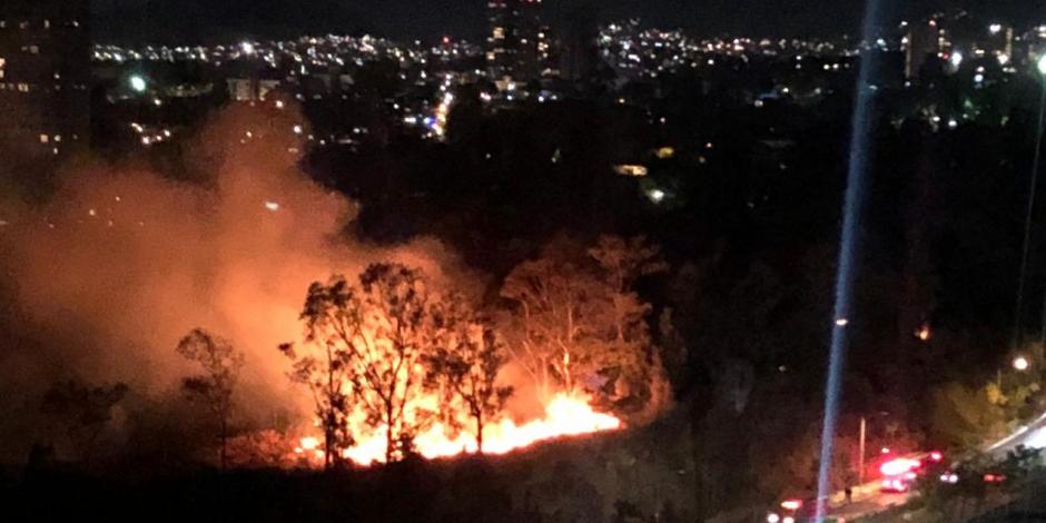 Reportan incendio en pastizales de Santa Fe; bomberos trabajan en la zona