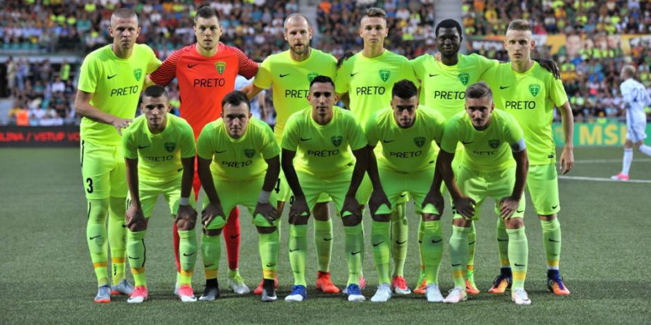 Equipo de Eslovaquia despide a 17 futbolistas por no aceptar reducción salarial