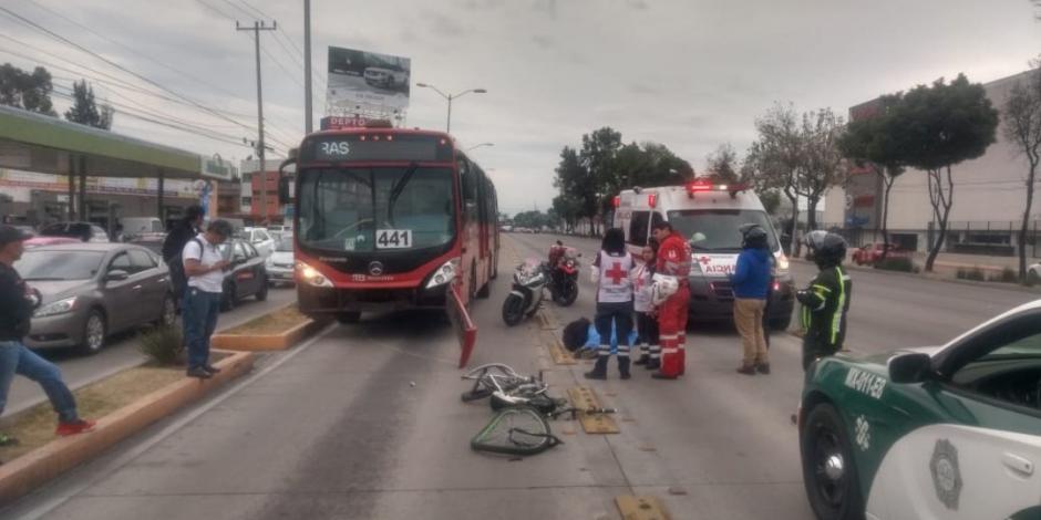Ciclista muere arrollado por Metrobús en Calzada Vallejo