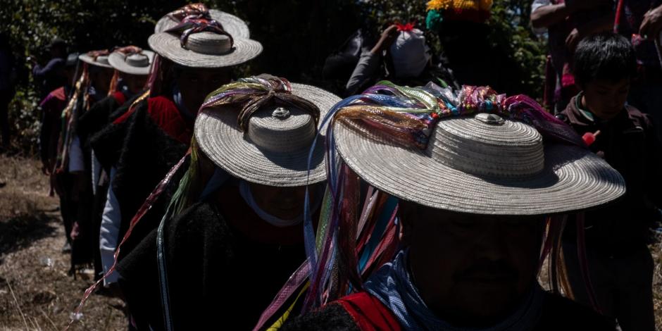Huyen tzotziles a las montañas tras ataque armado en Chiapas