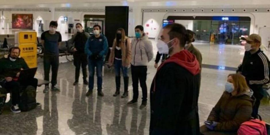 Mexicanos procedentes de Wuhan regresan tras paso por Bogotá