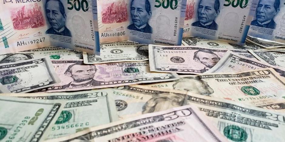 Dólar cotiza en 24.40 pesos por unidad en bancos