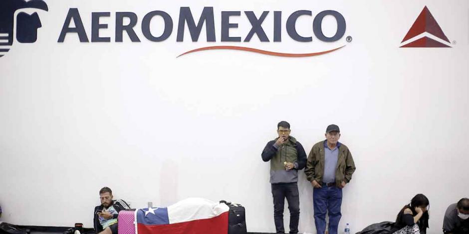 Acusan cancelación de vuelos a Perú, Chile...