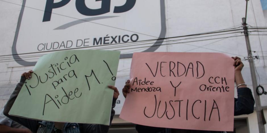 Ofrecen 2 mdp por asesino de Aideé Mendoza, alumna del CCH Oriente