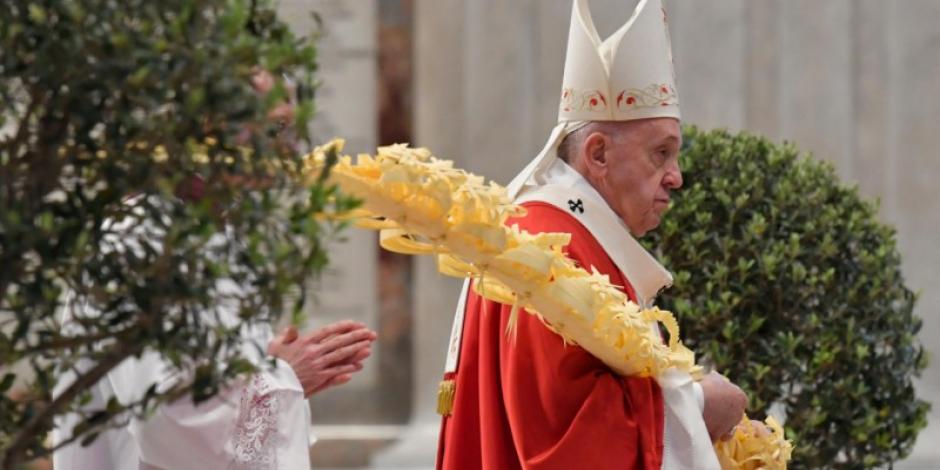 Sin fieles, papa Francisco celebra el Domingo de Ramos