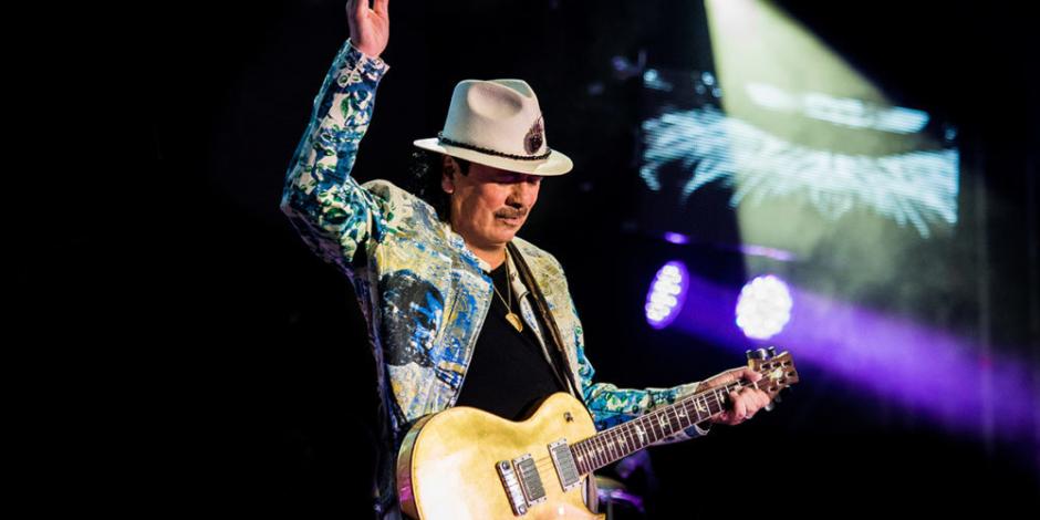 Carlos Santana cancela gira en Europa por Covid-19