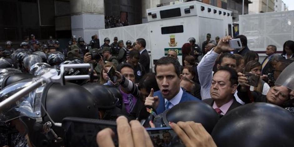 Diputado rival de Guaidó se autoproclama presidente del Parlamento