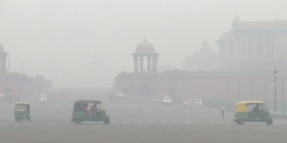 Nueva Delhi en "emergencia de salud" por espesa nube de contaminación