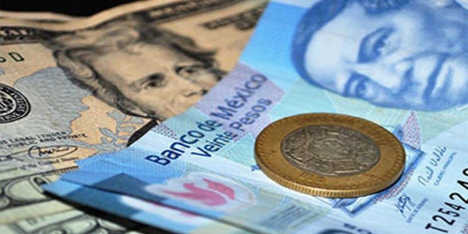 Dólar retrocede, se vende en 19.97 pesos en bancos