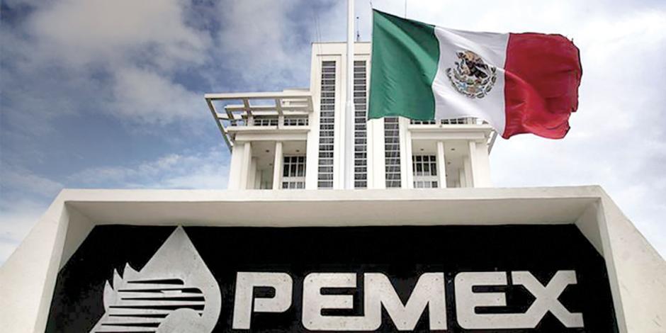 Pago de deudas de Pemex, garantizado; hay fortaleza económica: AMLO
