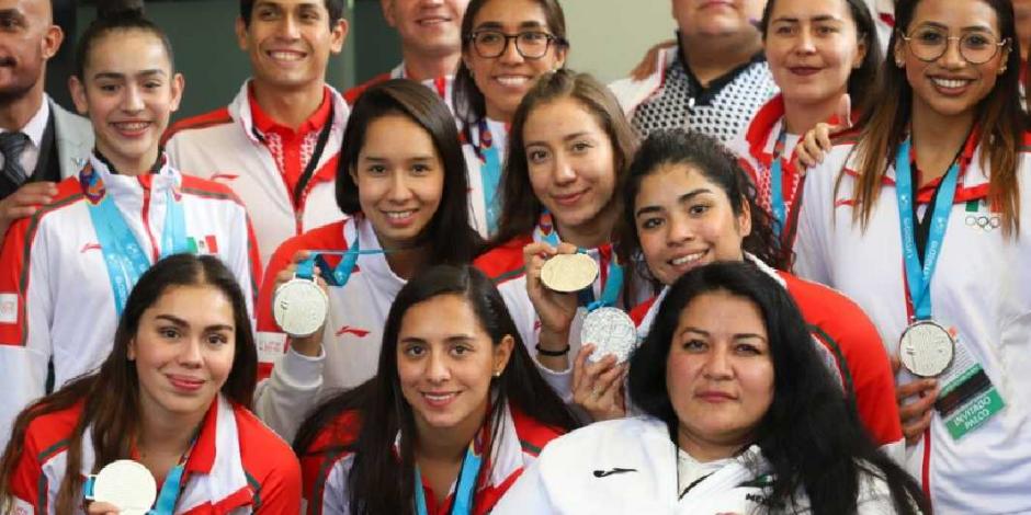 VIDEO: Reconocen a medallistas panamericanos en el Senado