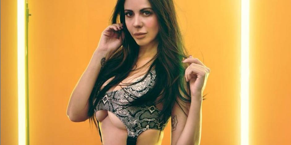 Jimena Sánchez derrite las redes con sensual atuendo de Selena (FOTOS)