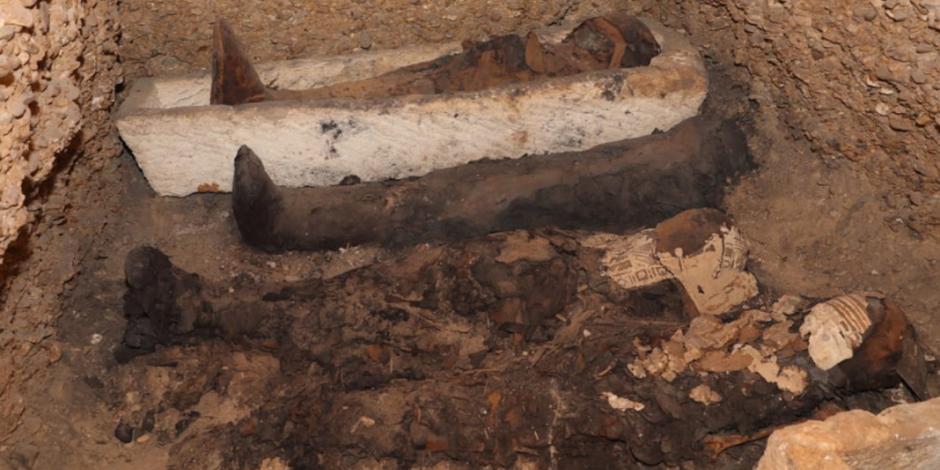 VIDEOS Y FOTOS: Descubren en Egipto más de 40 momias en una tumba