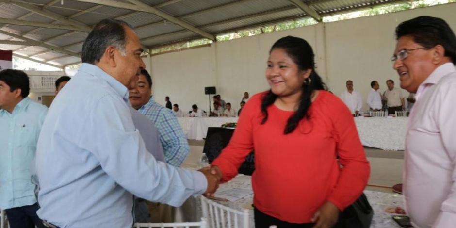 Se garantiza la entrega de fertilizante gratuito a campesinos de Guerrero