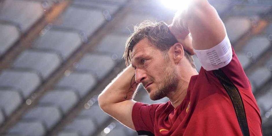 Francesco Totti renuncia como directivo de La Roma