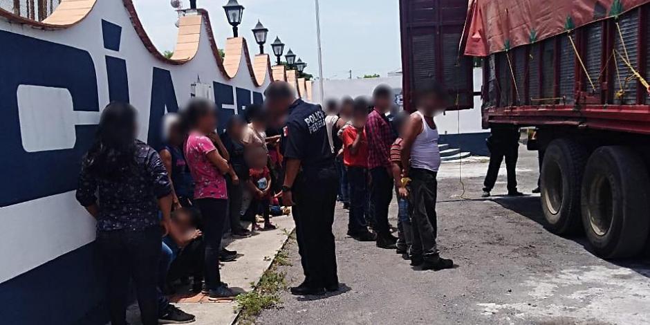 PF ubica a 101 migrantes en Veracruz y detiene a traficantes de personas