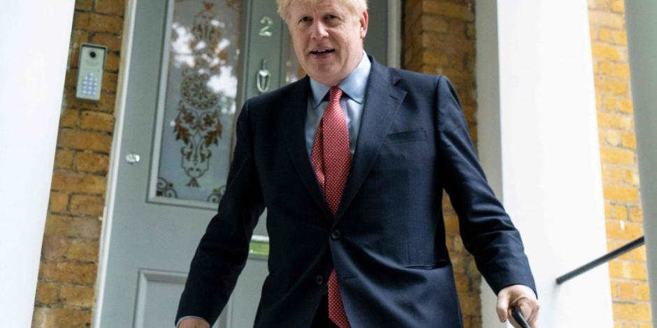 Aliados de Johnson lo abandonan tras su golpe al Parlamento británico