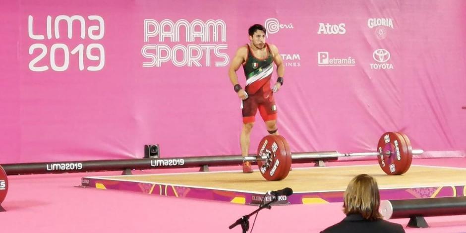 Jonathan Muñoz conquista oro en levantamiento de pesas