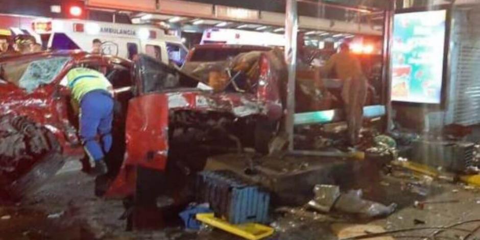 Accidente automovilístico en Tlalpan deja dos muertos y un par de lesionados