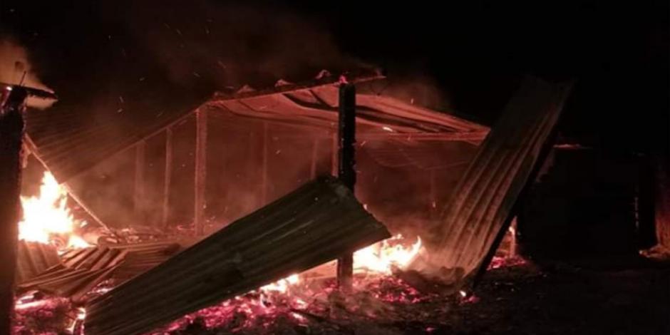 Por conflicto agrario, incendian viviendas en Juquila, Oaxaca