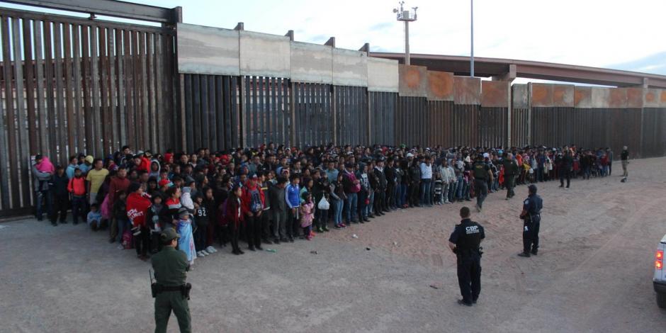 Trump presume captura histórica de 1,036 migrantes que cruzaron la frontera