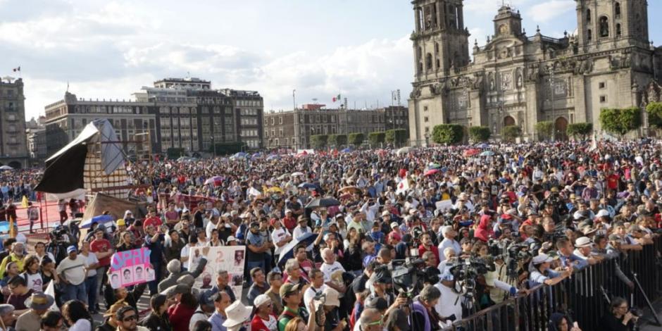 Arriba al Zócalo marcha a 51 años del 2 de octubre del 68