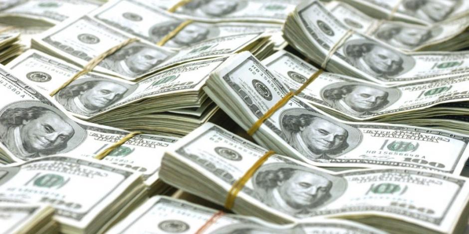 Dólar arranca la semana en $19.15 en casas de cambio del AICM