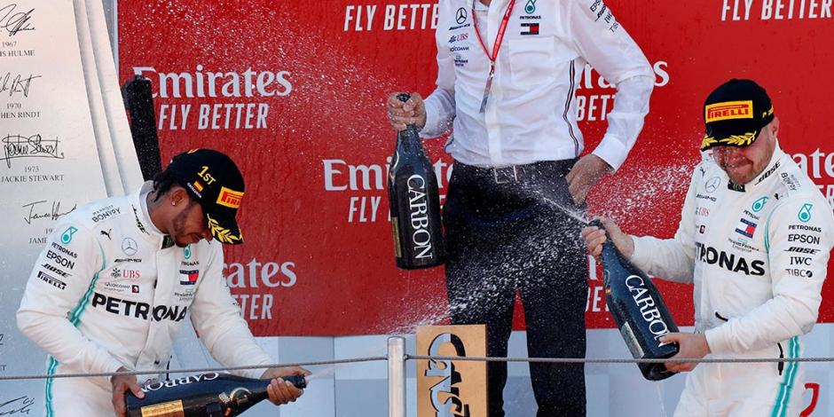 Hamilton se lleva el GP de Barcelona y Mercedes es dueña de la F1