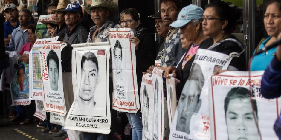 Exigen nombrar fiscal especial para el caso Ayotzinapa