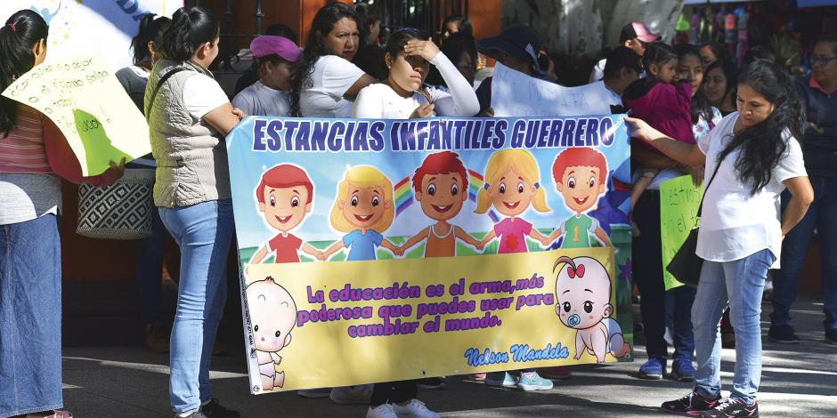 Senado, incluso con Morena, pide revertir recorte a estancias que afecta a 330 mil niños
