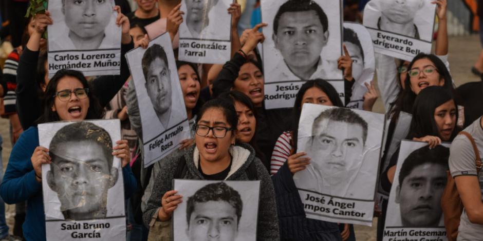 Marchan en Iguala a 5 años de la desaparición de los 43