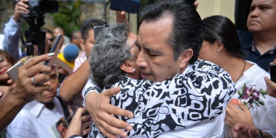 Cuitláhuac García ofrece disculpa por desaparición forzada de jóvenes en Papantla