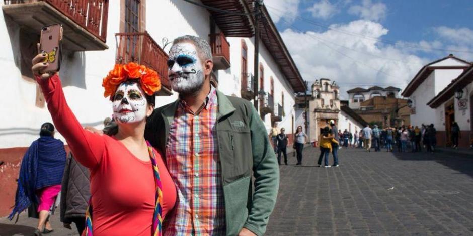Vive Michoacán repunte en turismo, en Noche de Muertos