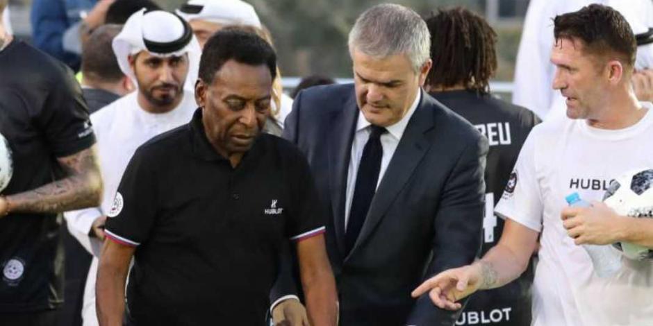 El Rey Pelé está hospitalizado en Francia por un cuadro de fiebre