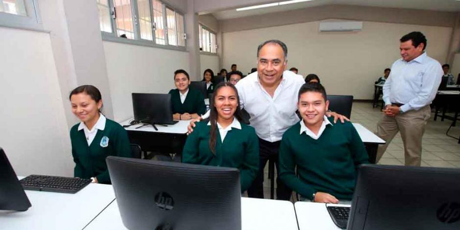 Guerrero suma otra escuela a las más de 2 mil 400 atendidas por gobierno de Astudillo