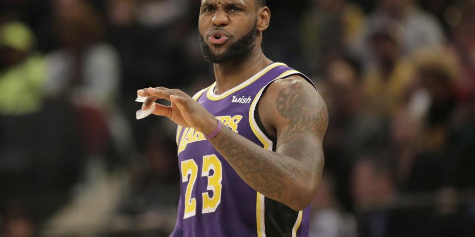 Lakers y LeBron James caen ante Knicks y dicen adiós a playoffs de NBA